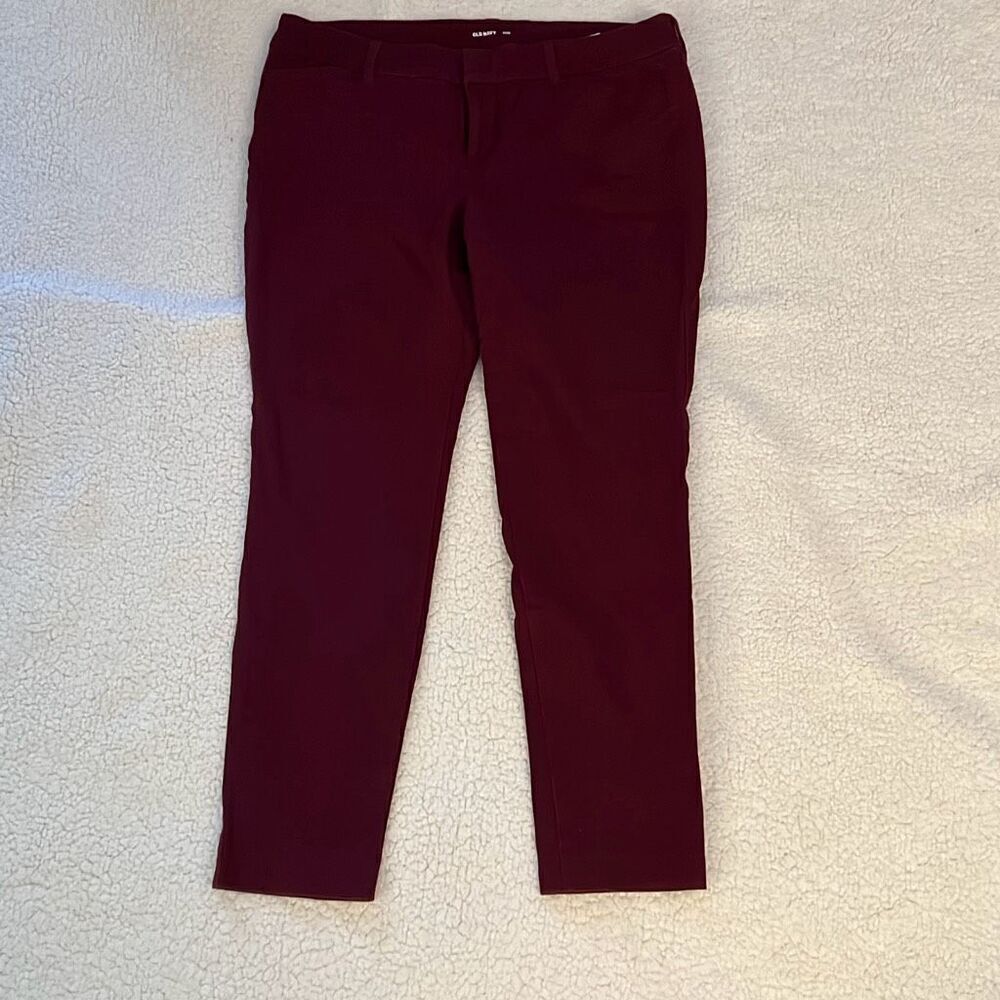 Old Navy Slim Skinny Pants in Deep Wine